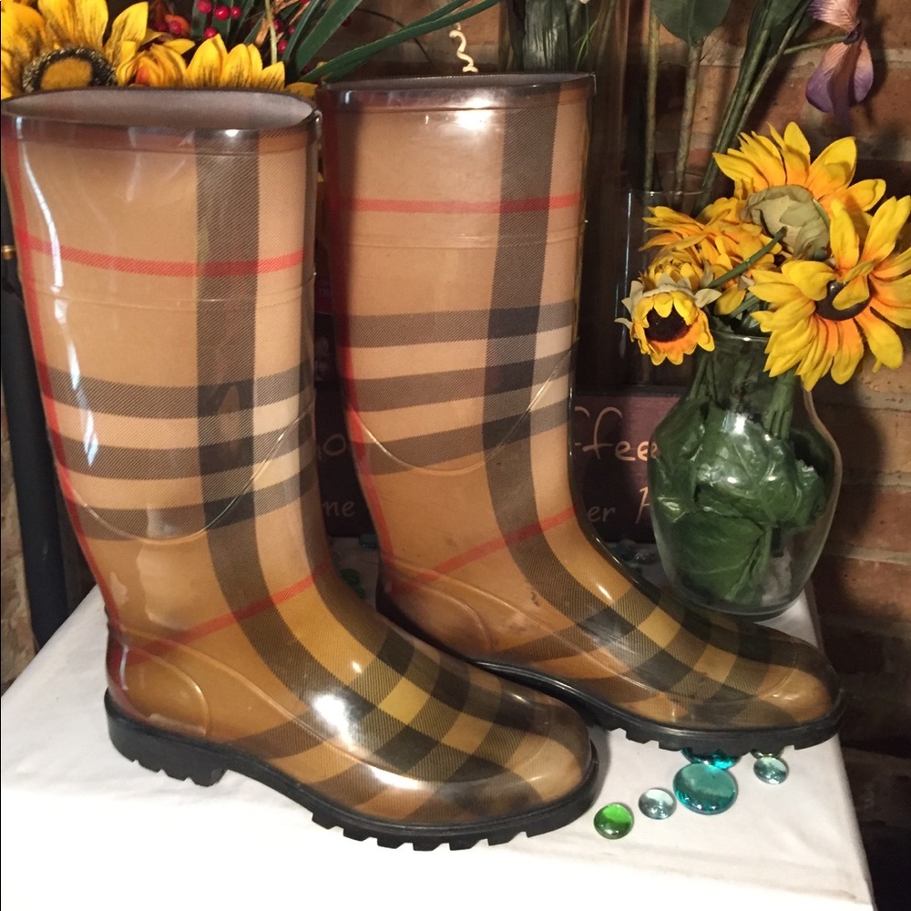 Burberry Rain Boots - Picture 3 of 8