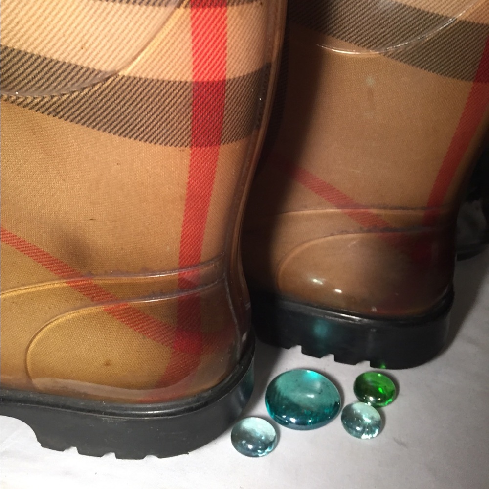 Burberry Rain Boots - Picture 5 of 8