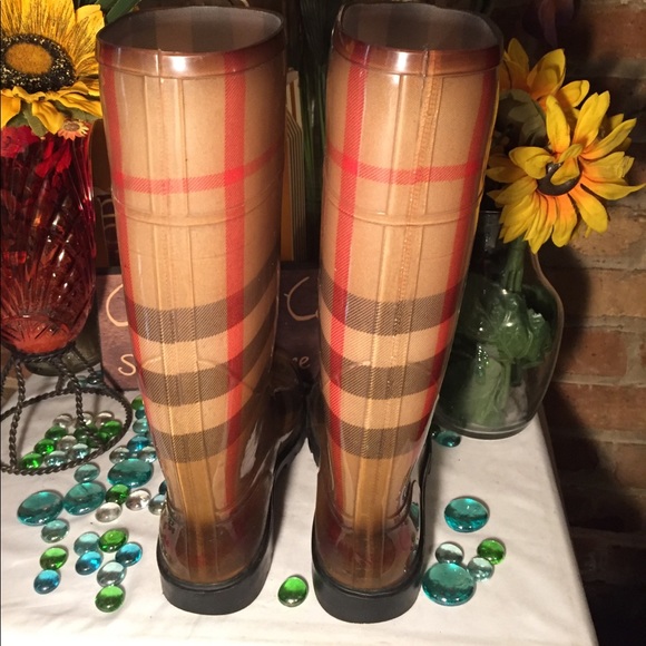 Burberry Rain Boots - Picture 7 of 8