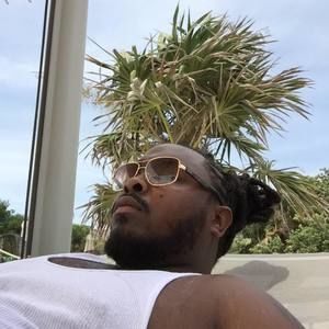 Meet your Posher, Raymond