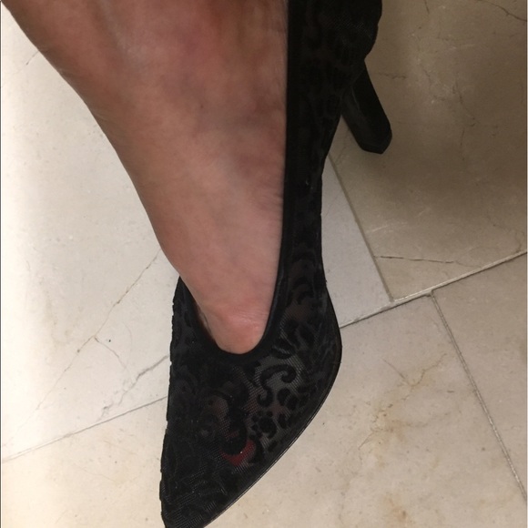 YSL BEAUTIFUL HEELS FROM NEIMAN MARCUS - Picture 4 of 5