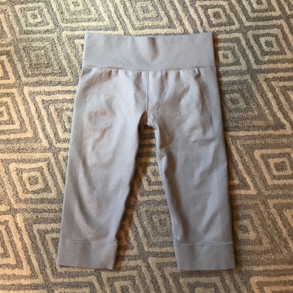 NWOT lululemon cropped leggings