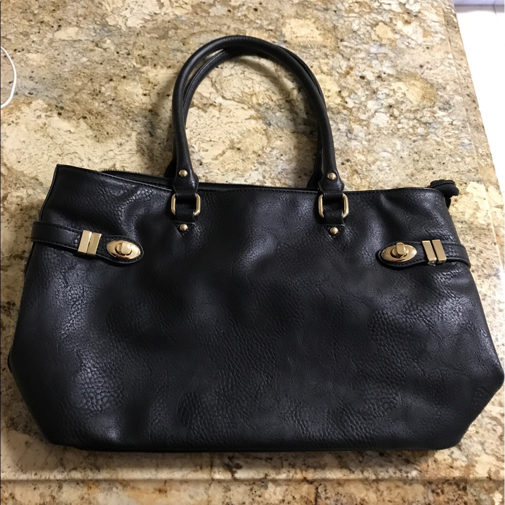 Black purse-charming Charlie