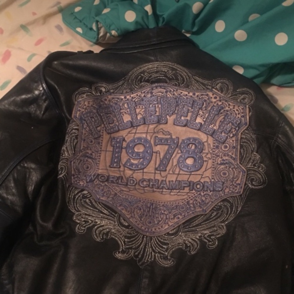 Dark blue leather jacket ( PELLE)