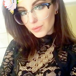 Meet your Posher, Krystal
