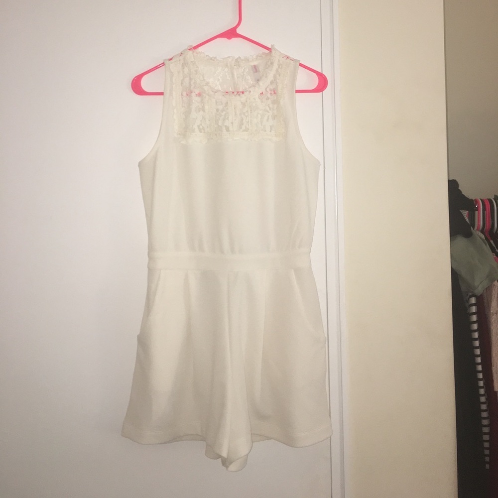White lace romper