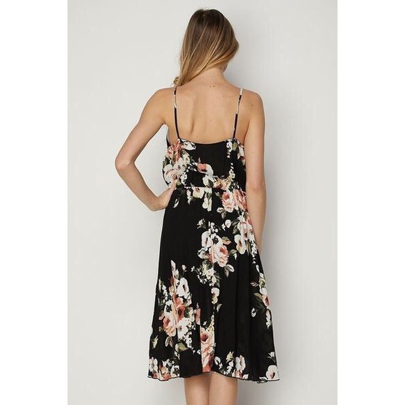 •BUY2/1FREE•  Beautiful Tempest Floral Wrap Dress - Picture 3 of 5