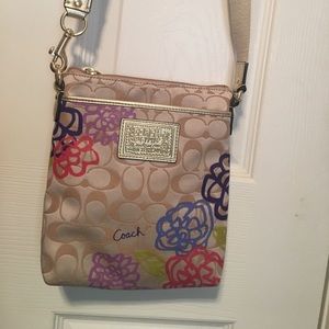 Coach poppy crossbody