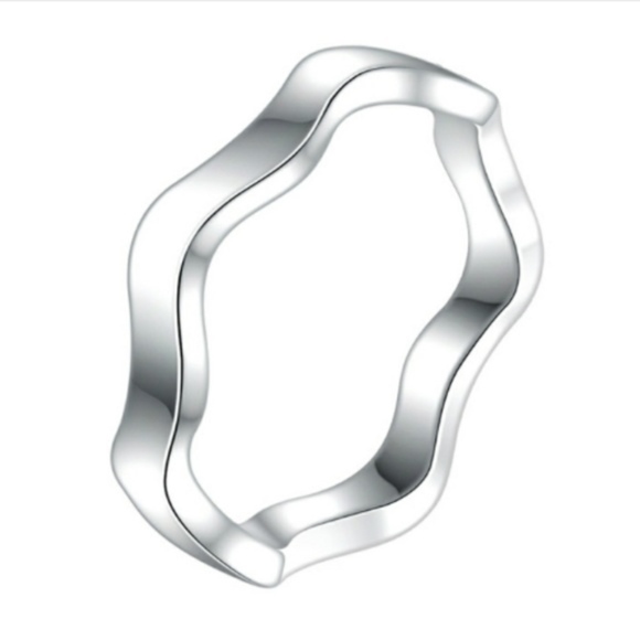 925 Chevron Wave Band Sterling Silver Ring - Picture 2 of 5