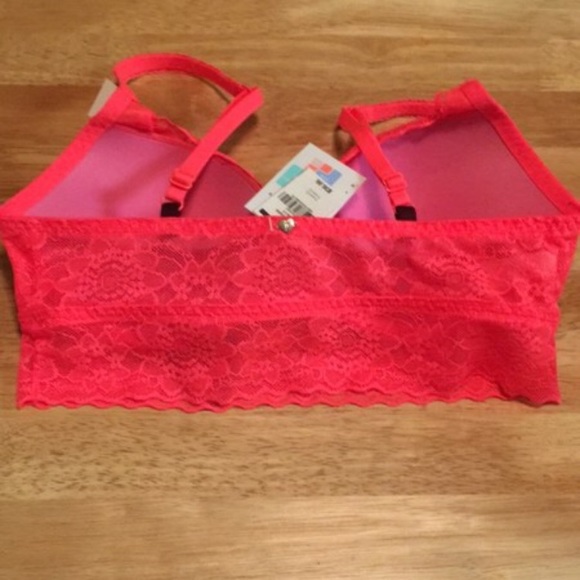 💐Flash 💐 NWT VS PINK push up lace bra S(D-DD) - Picture 4 of 6