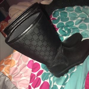 Authentic gucci rain boots