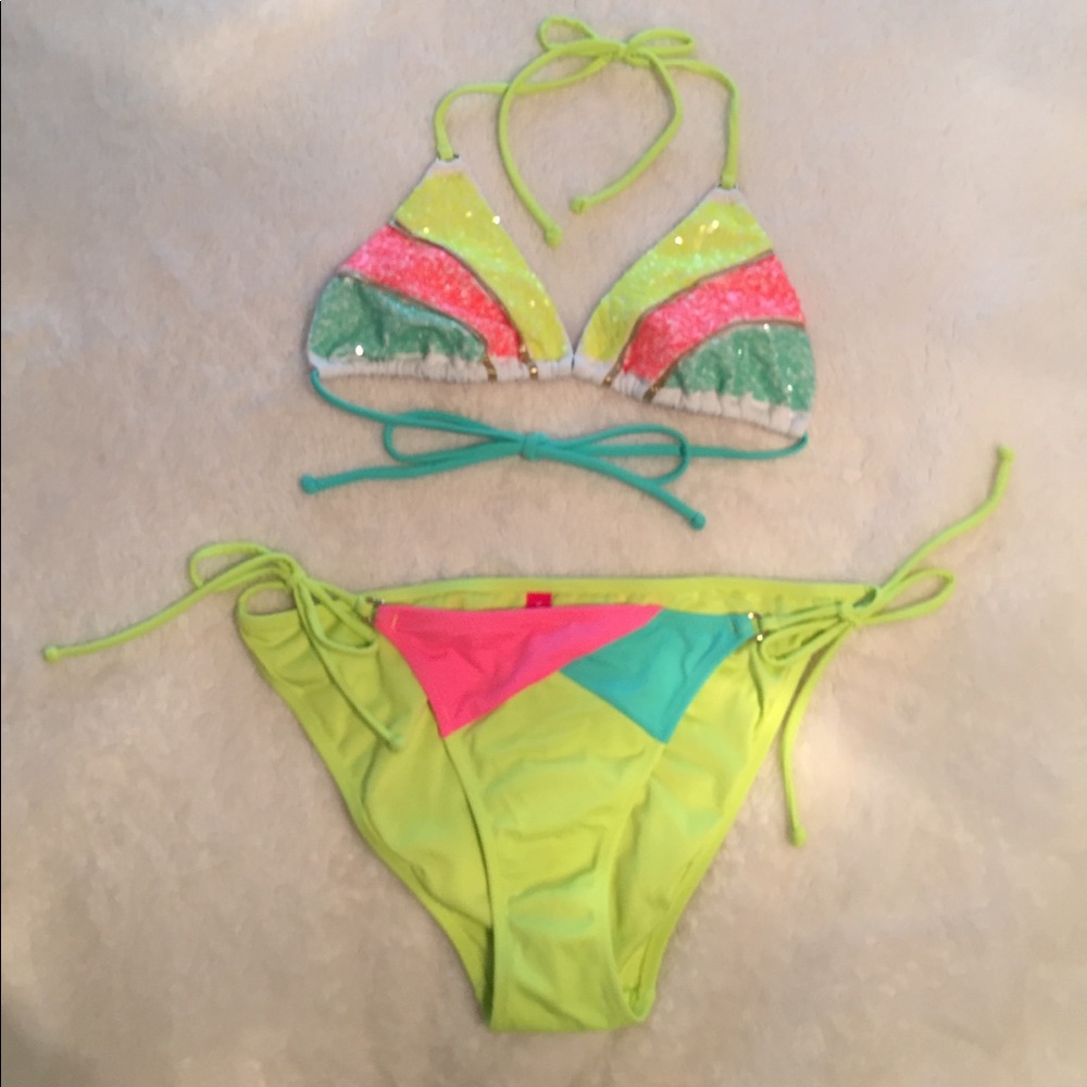 Victoria's Secret triangle top string bikini