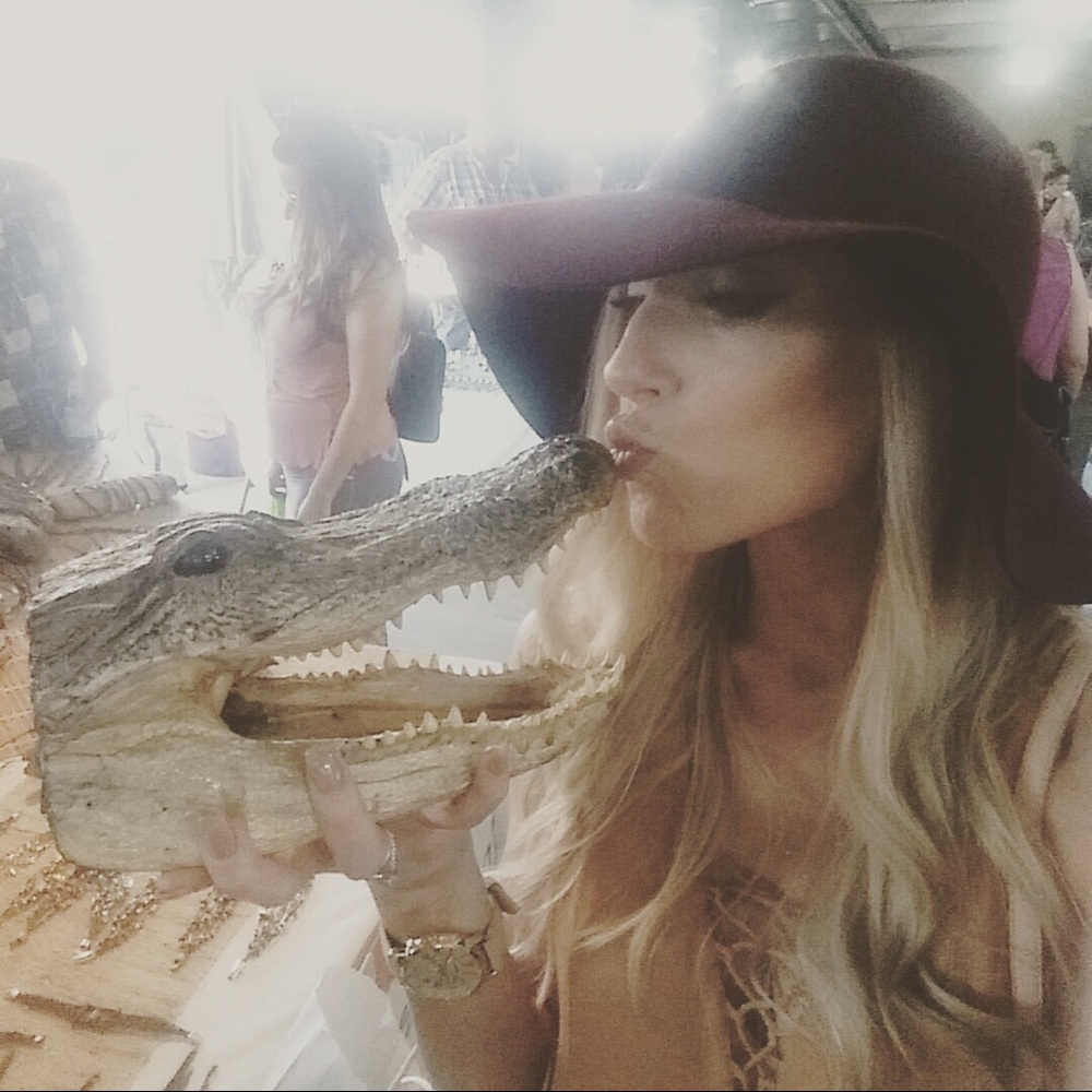 Meet your Posher, Lauren