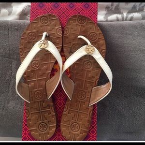 💥FLASH SALE💥 Tory Burch Sandals