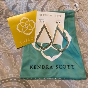 KENDRA SCOTT SOPHEE EARRINGS