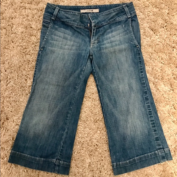 Joe's Jeans Vintage Crop! - Picture 1 of 5