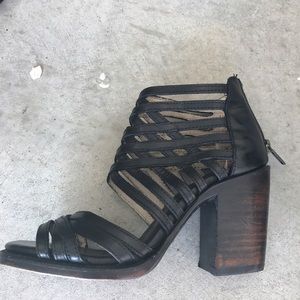 Freebird size 6. Never worn