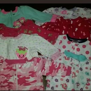 Lot of 8 baby Girls 0-3 months Footed Sleepers