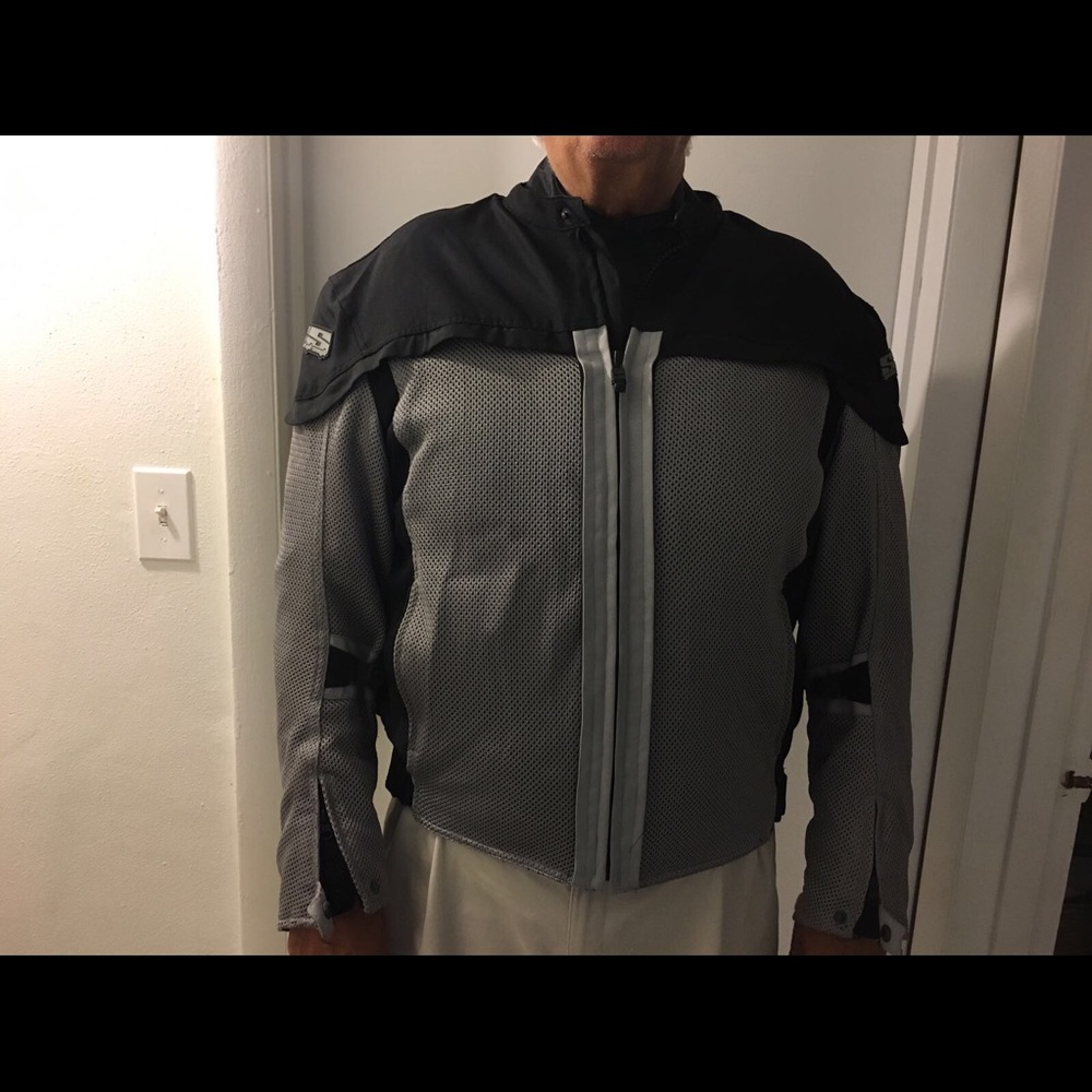 Motorcycle jacket