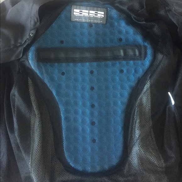 Motorcycle jacket - Picture 2 of 2