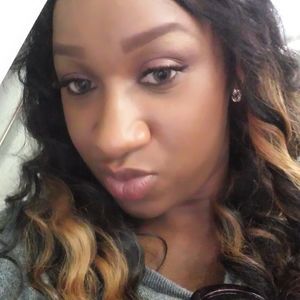Meet your Posher, Yvonne marcelle