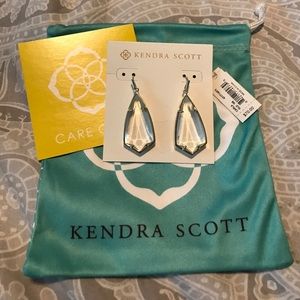 KENDRA SCOTT CARLA EARRINGS