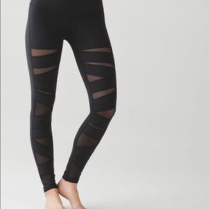 Lululemon winder under mesh leggings size 6 black