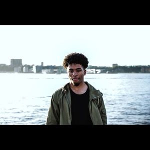 Meet your Posher, Demetrious