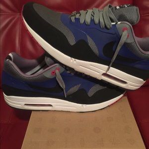 Air Max 1 London. Price is OBO
