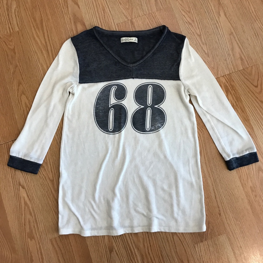 Abercrombie & Fitch 3/4 Sleeve Top size XS