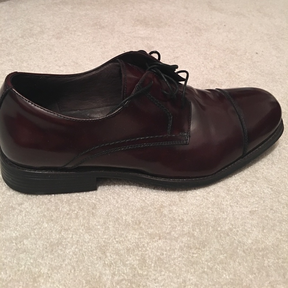 Johnston and Murphy men's dress shoes