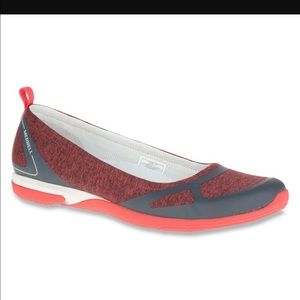 Size 10 Merrell slip on shoes