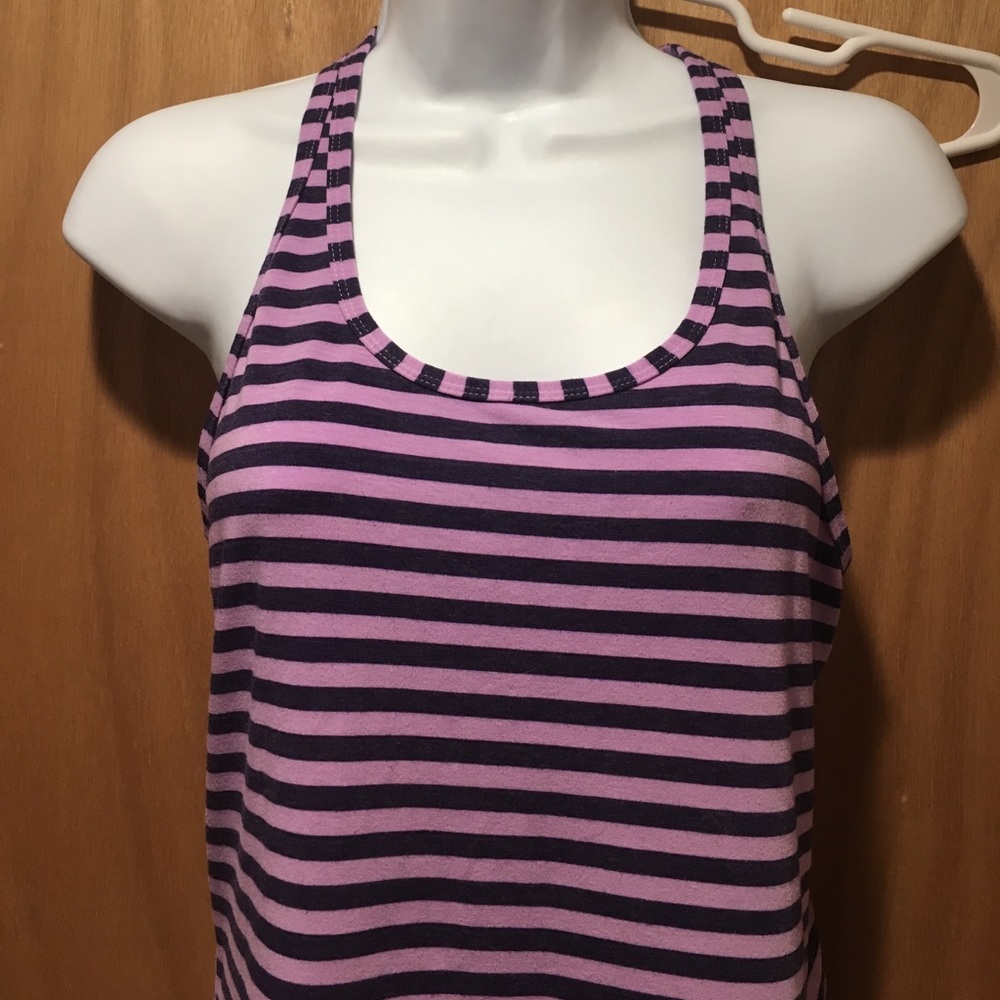 Gapfit purple striped lightweight workout tank