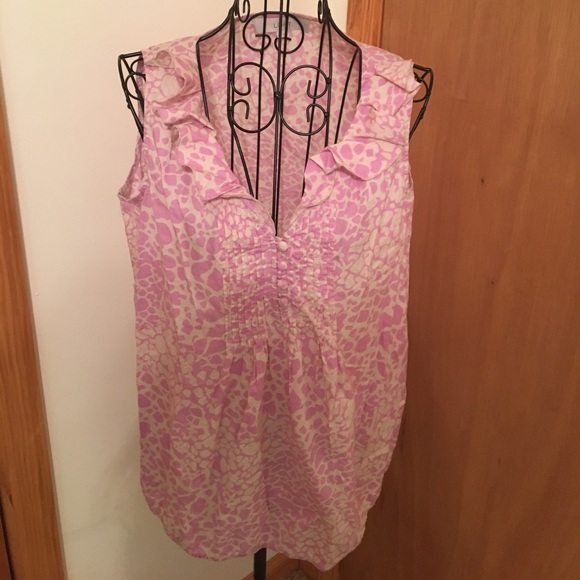 LOFT Tops - Ann Taylor Loft blouse🌺