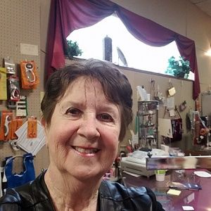 Meet your Posher, Huberda