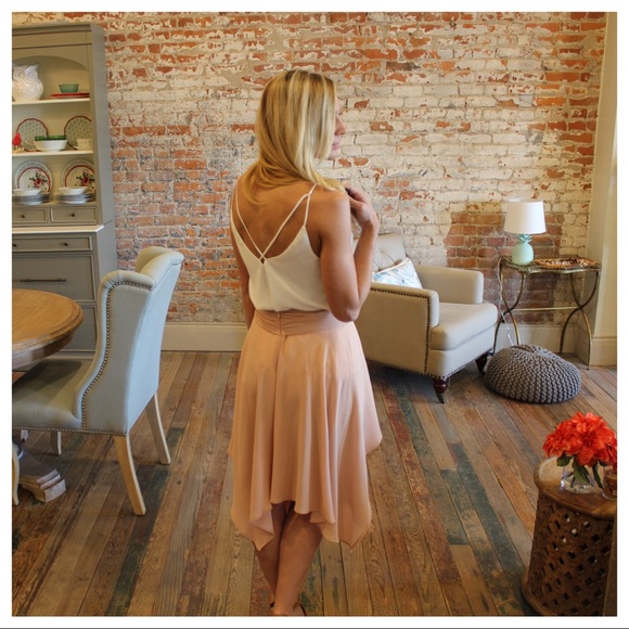 Champagne handkerchief hem skirt - Picture 3 of 3