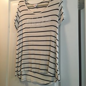 Lularoe classic tee