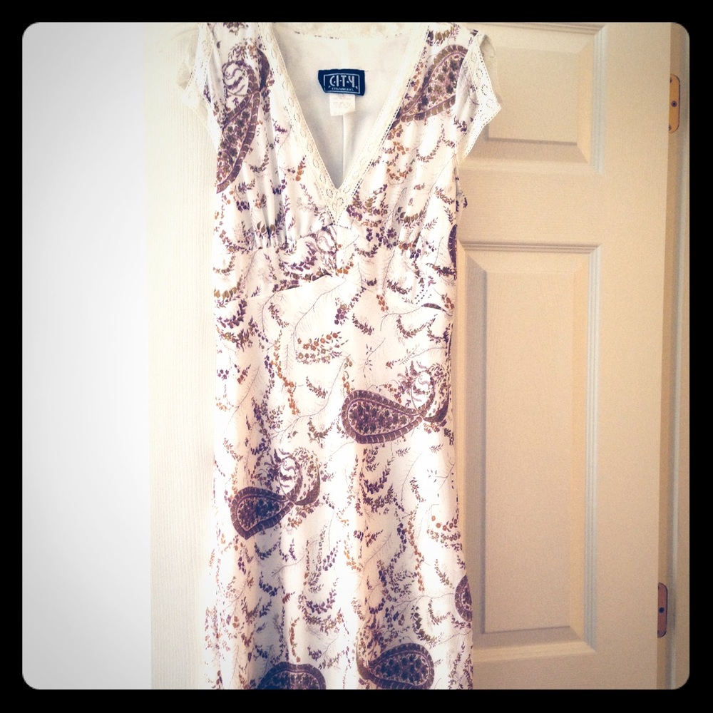 Paisley short sleeved dress
