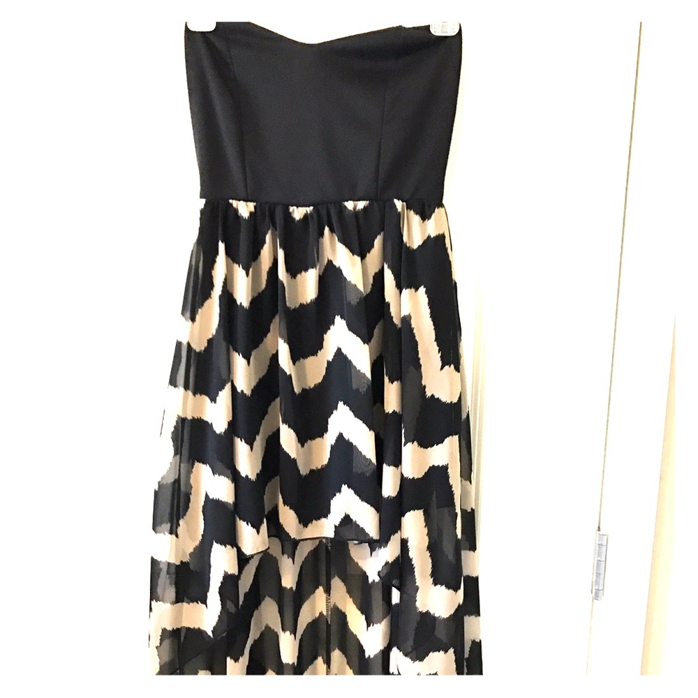 High-low chiffon dress.