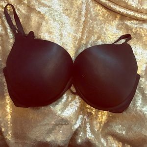 34D VS bombshell miraculous plunge black