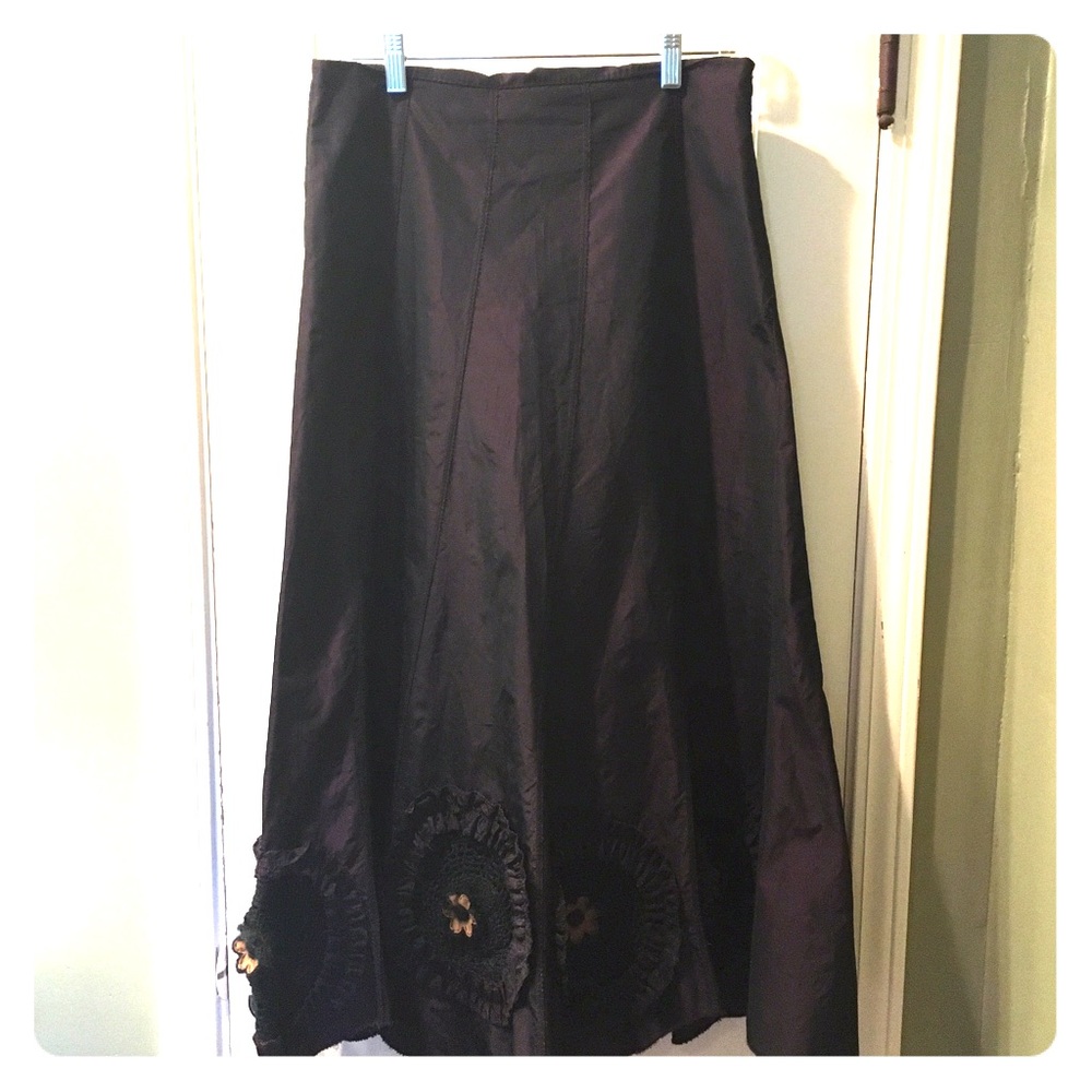 Rinascimento Eggplant Dupioni- finish skirt