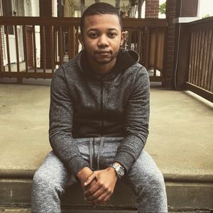 Meet your Posher, Russell