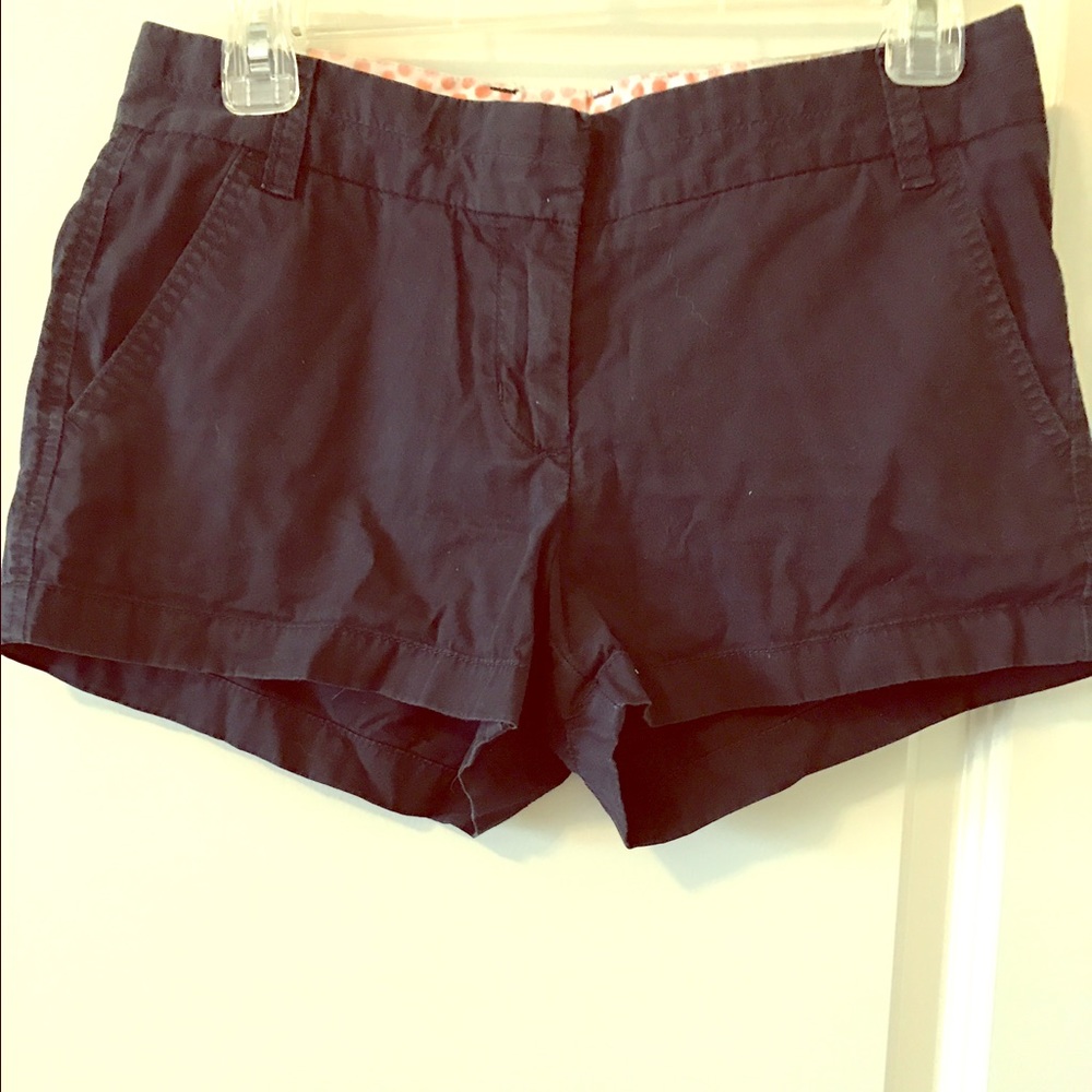Navy blue chino shorts!