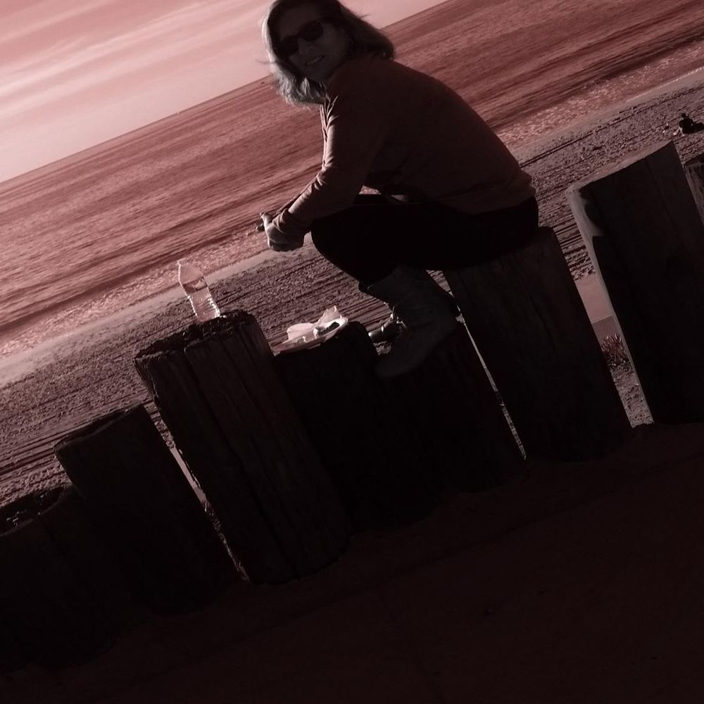 Meet your Posher, Edith