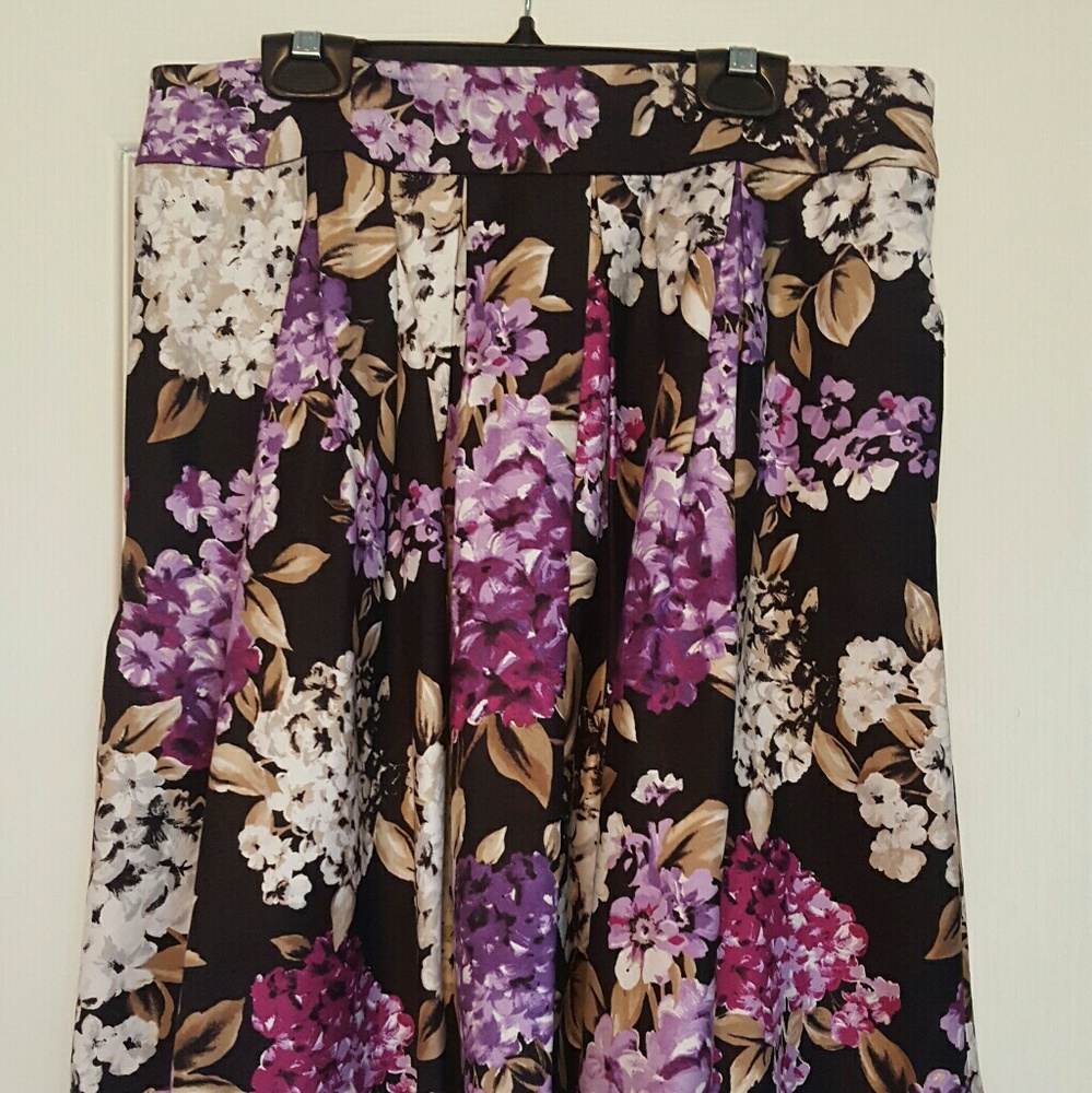 Full skirt