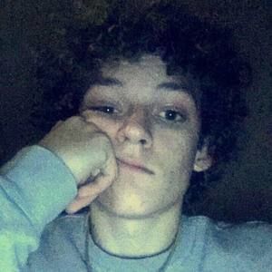 Meet your Posher, Dakota