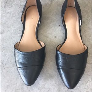 Black women's flats 5.5. Gently used