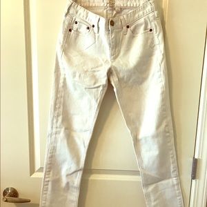 White pants! Hot pants!