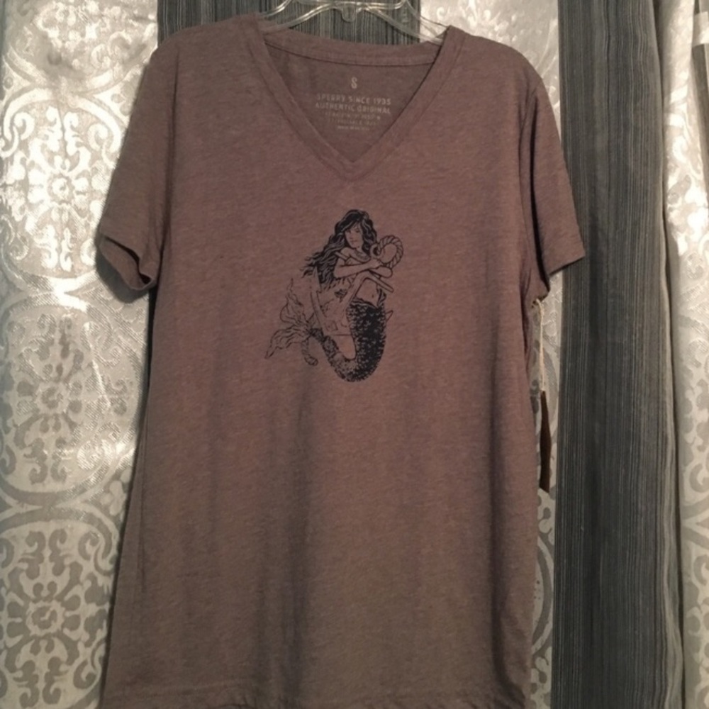 Speedy v neck tee