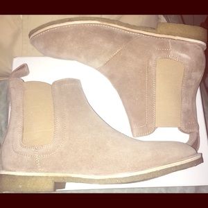 Suede Chelsea Boots Beige